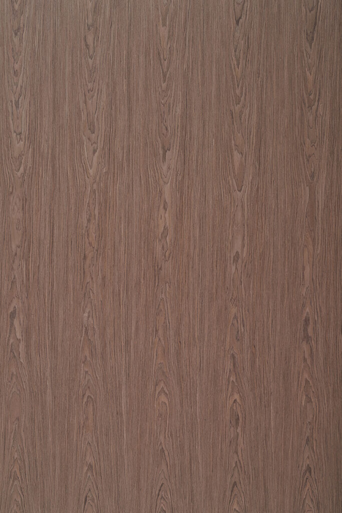 Nr. 15 Ąžuolas kakavinis Faneruota plokštė, ąžuolo lukštas, lakštinė faneruotė