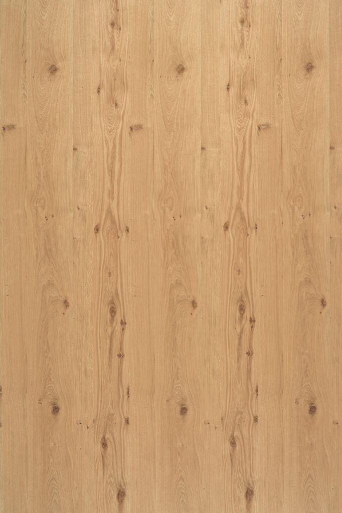 Šakotas ąžuolo lukštas interjerui