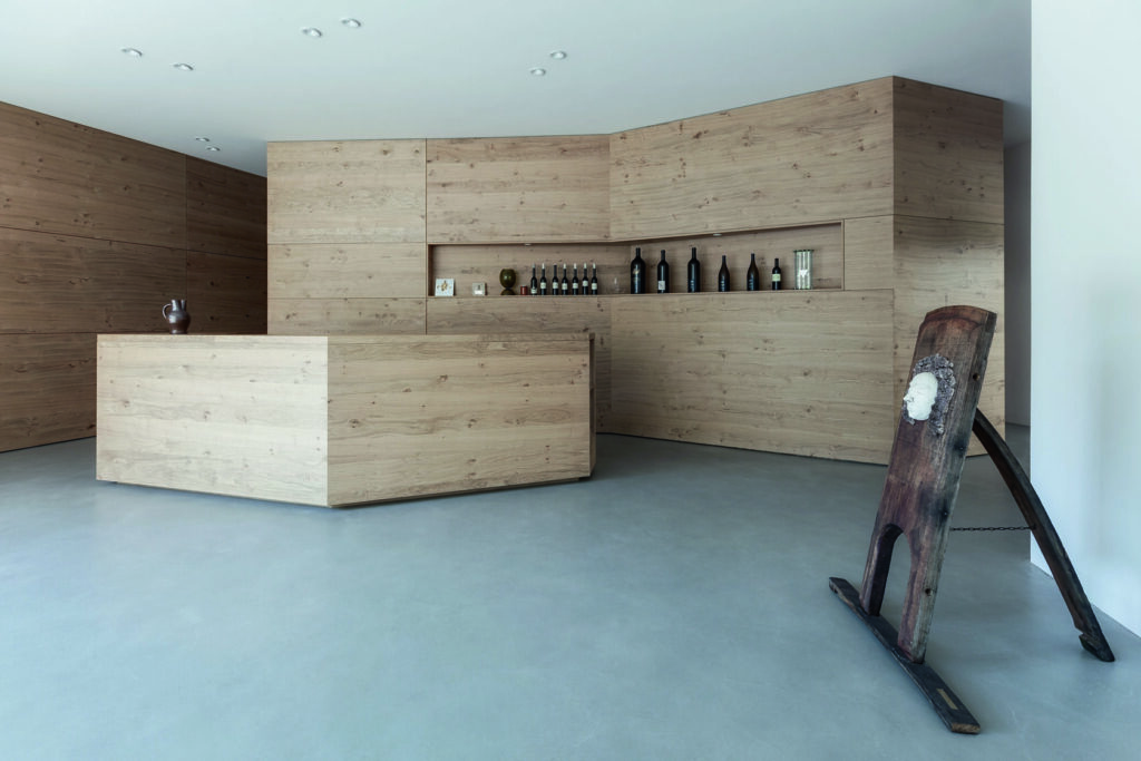 Eiche_Kleinastig_Sortierung_N_Weingut_Hoegl_06