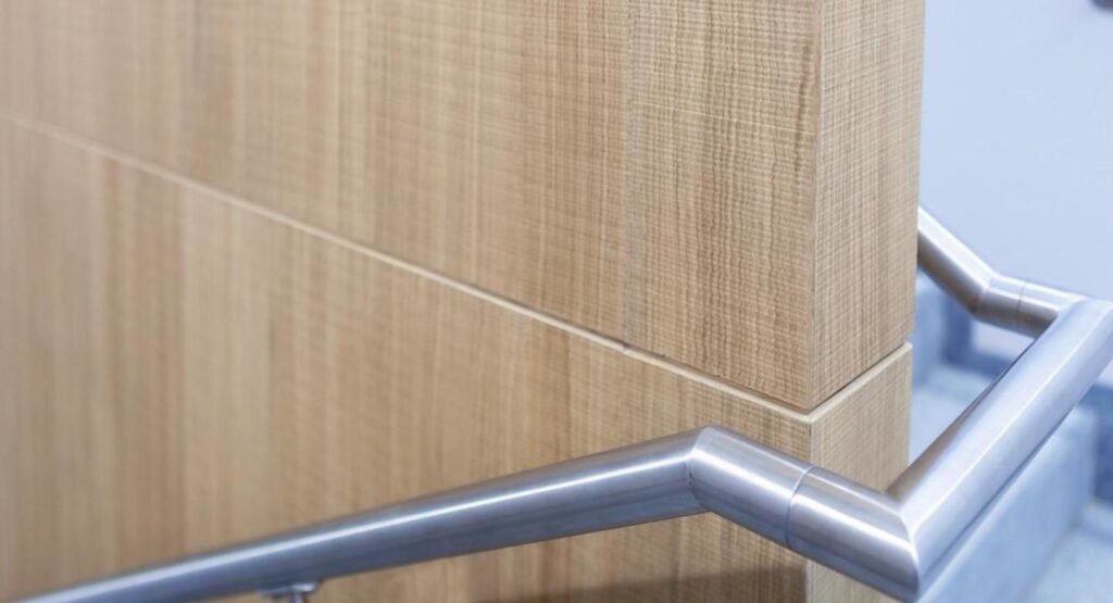 csm_Gemeindeamt_Haiming_Eiche_E_Rough_Cut_lackiert_47_e9daf40d1b